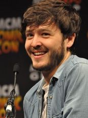 Alexander Vlahos