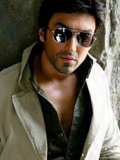 Ashish Chowdhry
