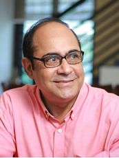 ദിനേശ് പണിക്കര്‍