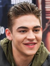 Hero Fiennes Tiffin