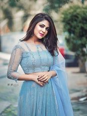 മാളവിക വെയില്‍സ്