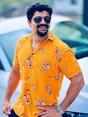 നവീന്‍ അറയ്ക്കല്‍