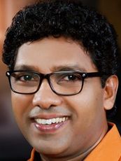 നിയാസ് ബക്കര്‍