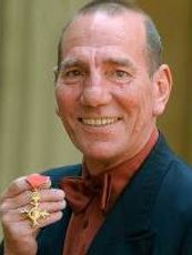 Pete Postlethwaite