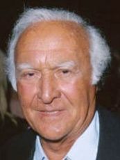 Robert Loggia