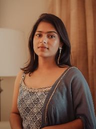 അനഘ നാരായണൻ