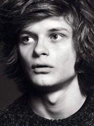 Charlie Tahan