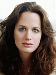Elizabeth Reaser