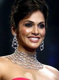 Isha Koppikar