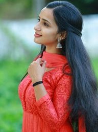 മാളവിക കൃഷ്ണദാസ്