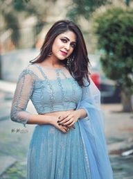 മാളവിക വെയില്‍സ്