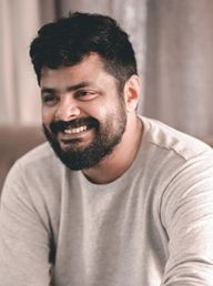 മഖ്ബൂല്‍ സല്‍മാന്‍