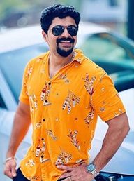 നവീന്‍ അറയ്ക്കല്‍
