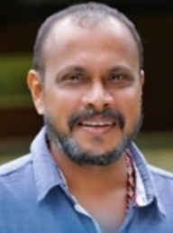 നവീൻ ഡി പാഡിൽ