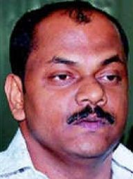 റോഷന്‍ ആന്‍ഡ്രൂസ്