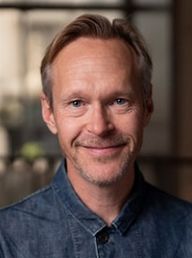 Steven Mackintosh