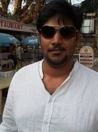 വിവേക് ആര്യന്‍