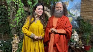 Sanskruti Jayana Visits Swami Chidanand Saraswati’s Ashram