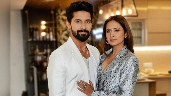 Five Reasons You Shouldn't Miss Ravie Dubey And Sargun Mehta's Dreamiyata Shows