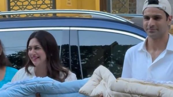 Divyanka & Vivek Give A Grand & Heartwarming Welcome To Newborn Sons At Home; Make Special Request To Paps