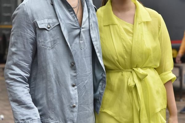 Sidharth Malhotra and Parineeti Chopra Promote 'Jabariya Jodi' on sets of Dance India Dance