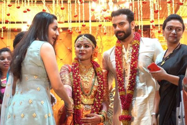 Malayalam Actor Hemanth Menon Enters Wedlock With Alina