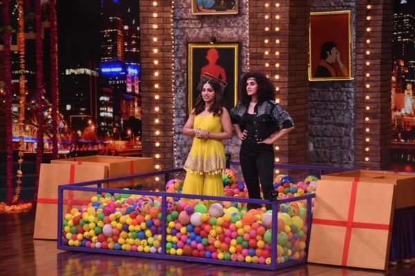 Taapsee Pannu, Bhumi Pednekar & others Promote 'Saand Ki Aankh' on the sets of Movie Masti With Maniesh Paul