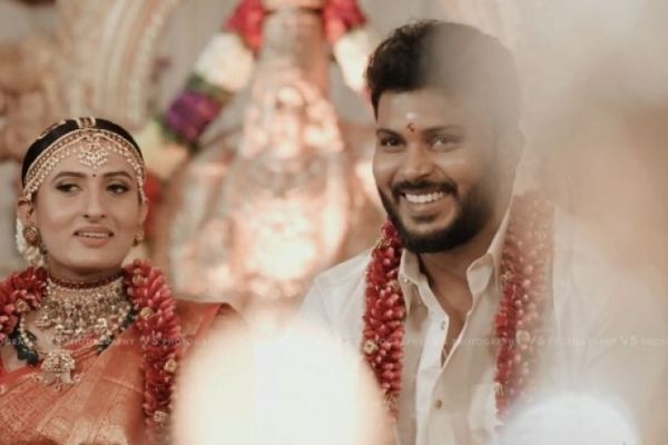 Ravichandran Son Manorajan And Sangeetha Marriage Photos
