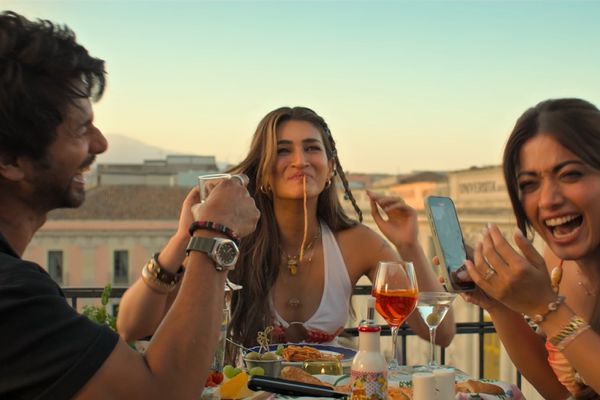 Cocktail 2 Trailer Gallery: Shahid Kapoor, Kriti Sanon & Rashmika Mandanna Spark Buzz
