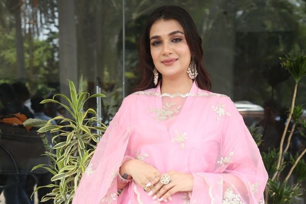 Hasini Sudhir Photos
