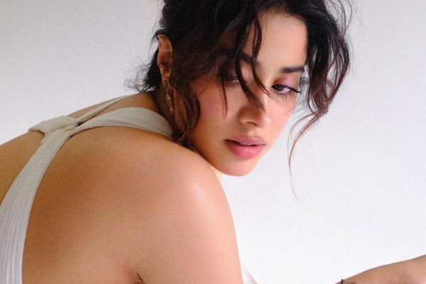 Janhvi Kapoor Serves Bold Elegance in White – A Masterclass in Modern Fashion