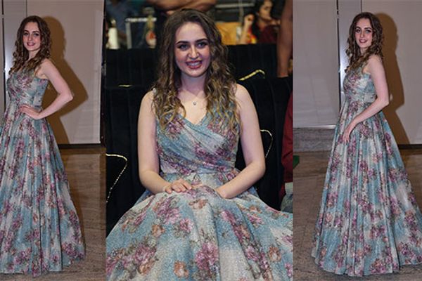 Maria Ryaboshapka Photos