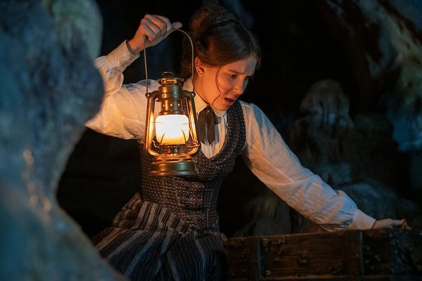 Netflix Top 10 This Week: Enola Holmes 3 Holds No.1, Biggest Movies & Shows You Shouldn't Miss