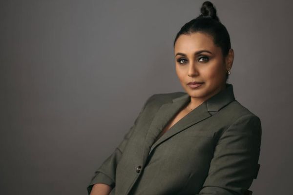 Rani Mukerji’s Power Look Goes Viral – Fans Call It Pure Elegance