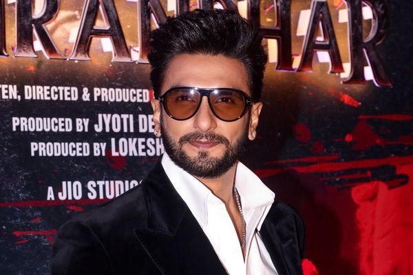 Ranveer Singh’s Powerful New Photos Go Viral Amid Don 3 Controversy and FWICE Action