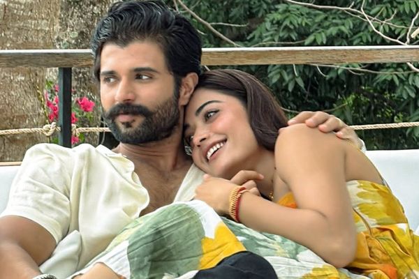 Rashmika Mandanna & Vijay Deverakonda Share Romantic Koh Samui Moments