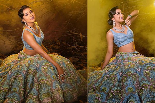 Sumbul Touqeer Photos