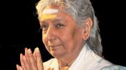 ಅಮ್ಮ ಮೈಸೂರಿನಲ್ಲೇ ಪ್ರಾಣ ಬಿಡೋದು ನನ್ನ ಆಸೆ ಎಂದಿದ್ರು; ಎಸ್. ಜಾನಕಿ ಸಾಕುಮಗ ನವೀನ್