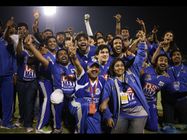 ಚಿತ್ರಗಳಲ್ಲಿ : ಫೈನಲ್ ಪ್ರವೇಶಿಸಿದ ಬುಲ್ಡೋಜರ್ಸ್