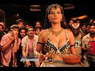ಮೈಸೂರಿನಲ್ಲಿ ಪೂನಂ ಪಾಂಡೆ ಮಿಂಚಿನ ಸಂಚಾರ