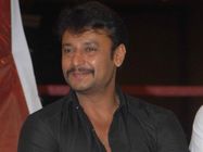 ಮಾಧ್ಯಮದವರು 'ರಾಜಕೀಯ'ದ ಪ್ರಶ್ನೆ ಕೇಳುವ ಮುನ್ನವೇ ಹೊರಟು ಹೋದ ದರ್ಶನ್
