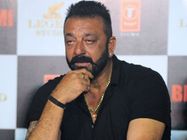 ಹೆಣ್ಮಕ್ಕಳಿಗೆ ಸುಳ್ಳು ಹೇಳಿ ಸಂಜಯ್ ದತ್ ಹೇಗೆಲ್ಲ ಮೋಸ ಮಾಡ್ತಿದ್ರು ಗೊತ್ತಾ.?