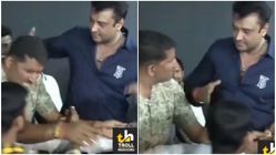  ವಿಡಿಯೋ ವೈರಲ್: ಹುಟ್ಟುಹಬ್ಬದ ಸಂಭ್ರಮದಲ್ಲಿ ಬೌನ್ಸರ್ ತಲೆಗೆ ಹೊಡೆದ ದರ್ಶನ್