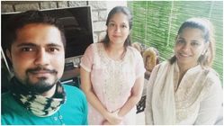 ಮೇಘನಾ ರಾಜ್ ಮನೆಗೆ ತೆರಳಿ ಧೈರ್ಯ ತುಂಬಿದ ಸಿದ್ಧರಾಮಯ್ಯ ಸೊಸೆ