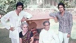 Amitabh Bachchan: आखिर क्यों हुए अमिताभ परिवार से दूर , 600 रुपए के लिए रात को 3 बजे घर आते थे !