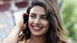 Priyanka Chopra Daughter: पापा निक की तरह सुनहरे हैं देसी गर्ल की बेटी के बाल, पहली बार सामने आई ये खास तस्वीर