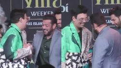 Salman Khan ने भरी महफिल में उड़ाया Karan Johar का मजाक, आग की तरह वायरल हुआ वीडियो!