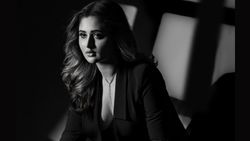 नए साल से पहले Rashami Desai का सबसे सेक्सी फोटोशूट, दिखाई अपनी सबसे HOT बॅाडी 