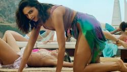 Besharam rang : दीपिका पादुकोण की बिकिनी पर भड़के मुकेश खन्ना- भारत में इजाजत नहीं, जानबूझकर भगवा..
