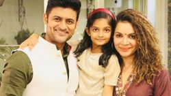 Shweta Kawaatra: मैं 30 घंटे तक एयरपोर्ट पर बेटी के साथ फंस गई, 7 दिन से मेरा सामान गायब है